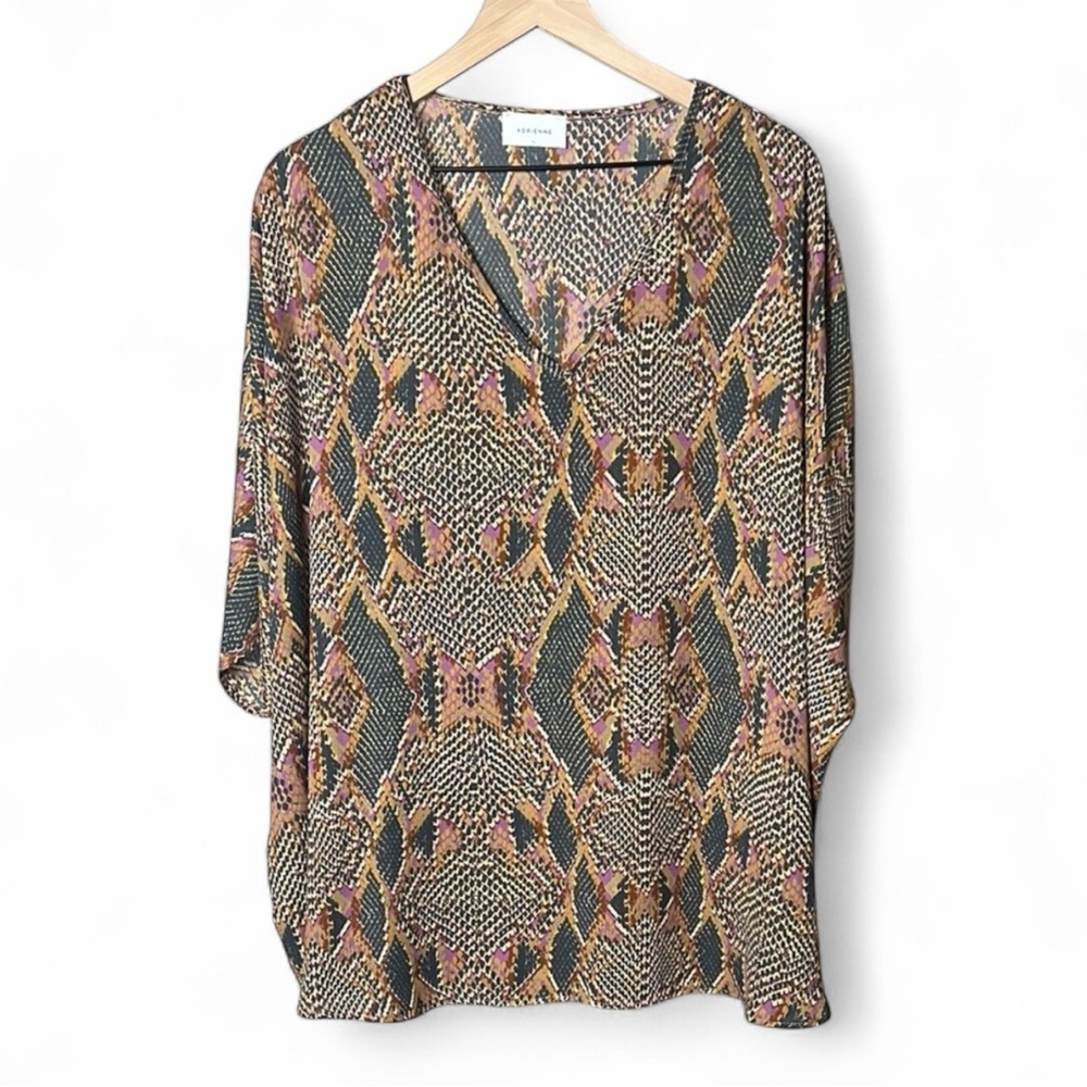 Women’s Oversized Top V Neck Vibrant and Chic Bohemian Blouse Snake print Small